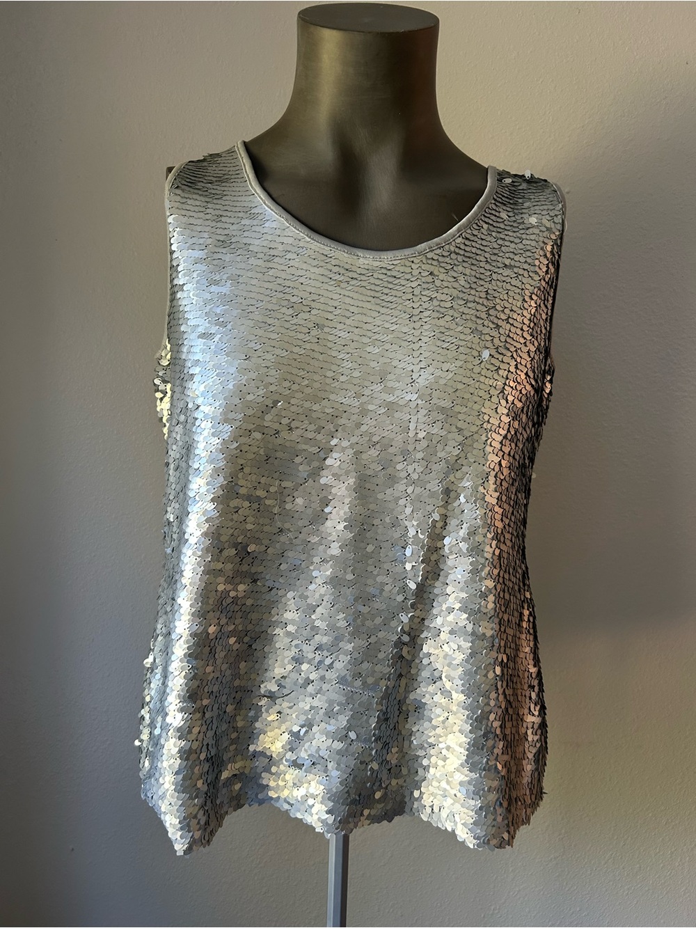 Silver Paillette Sequin Tank Top; Lined; Party/Events/Disco/Fun (Size M)